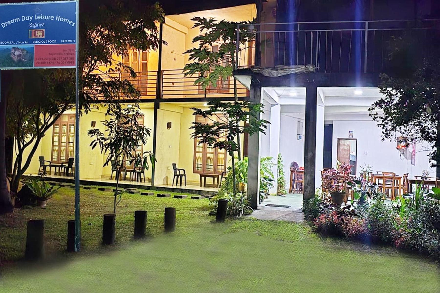 Dream Day Leisure Homes Sigiriya Bagian luar foto